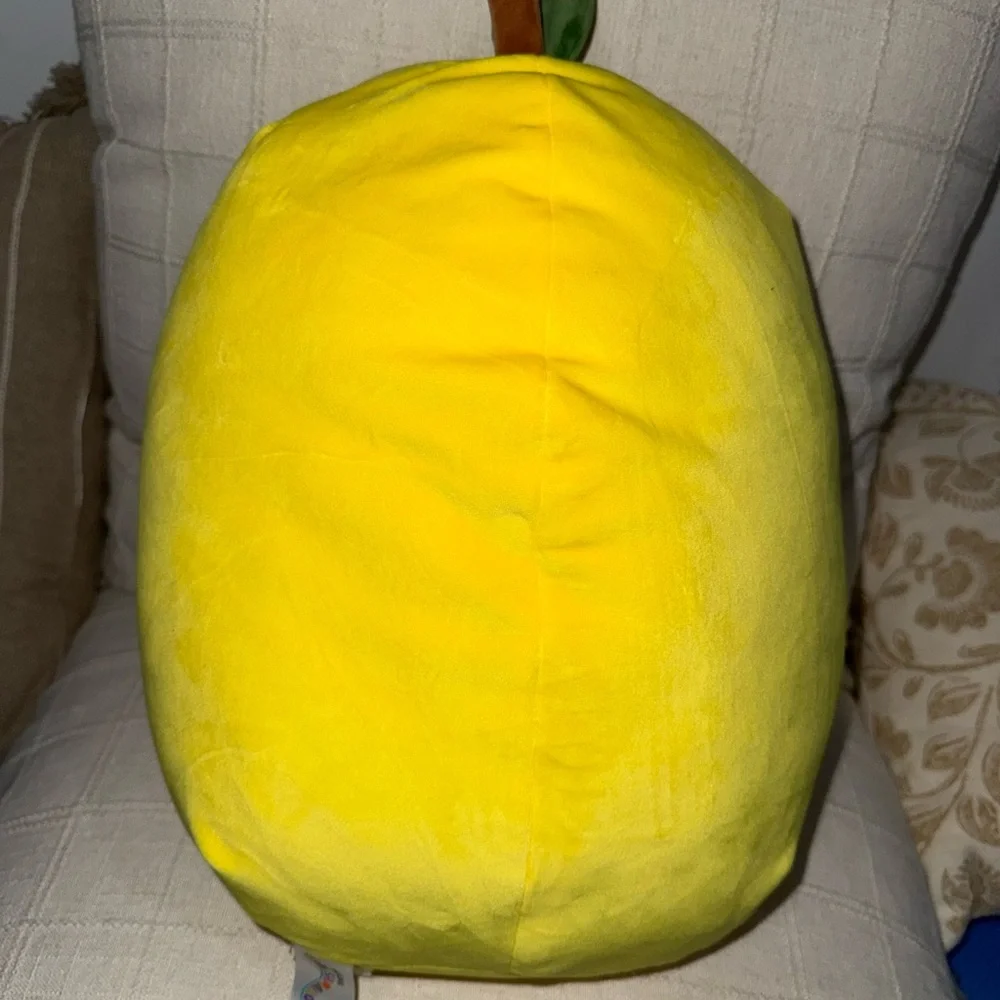 Leticia the Lemon Squishmallow
